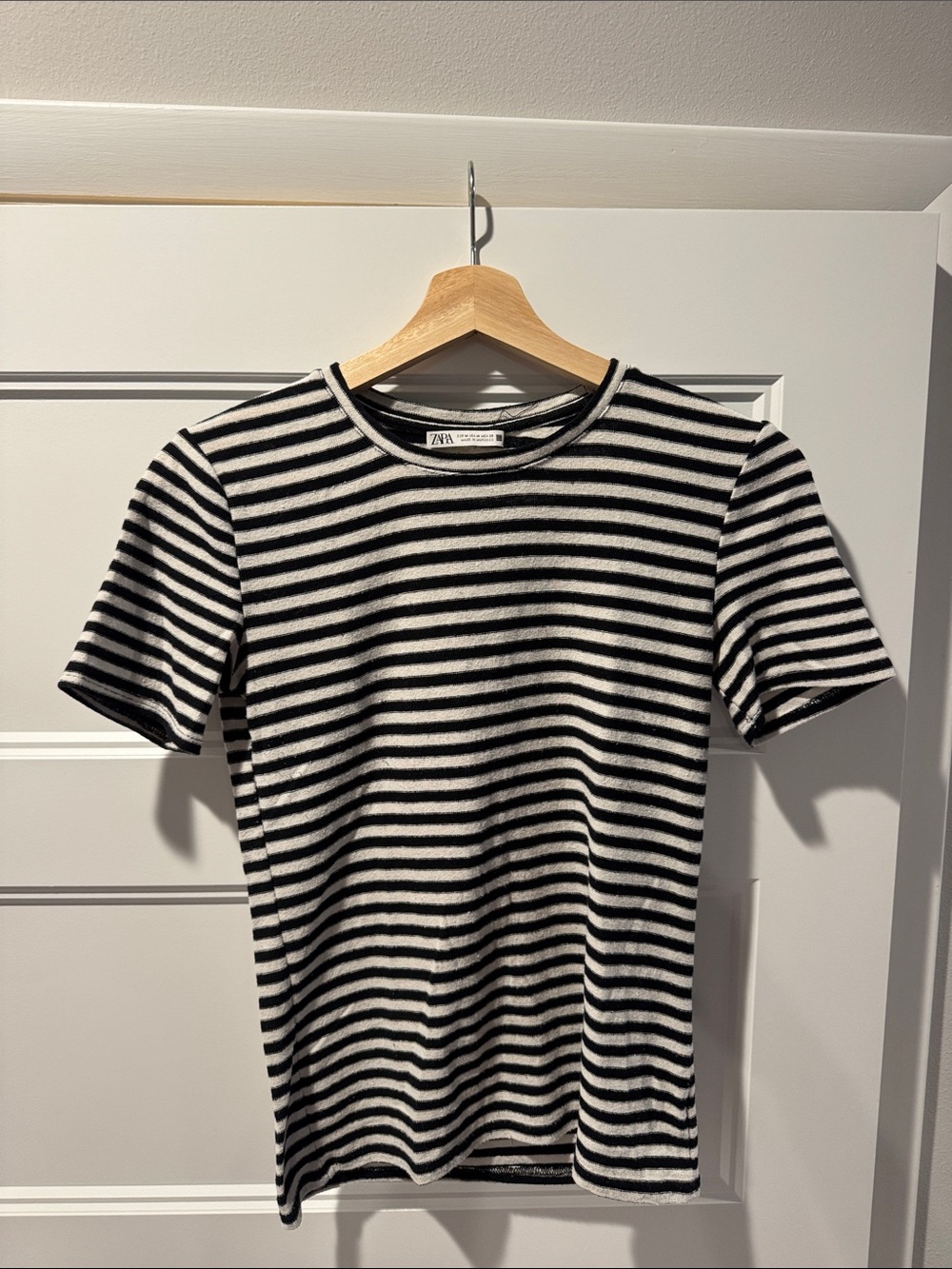 ZARA Women’s Black and White Striped Short-Sleeve Tee